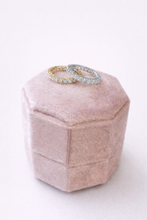 Load image into Gallery viewer, minimalist zircon eternity ring styled