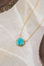 Load image into Gallery viewer, close up freshwater pearls gold filled beads gemstone detail
