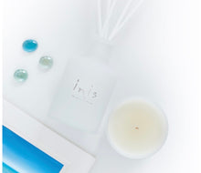 Load image into Gallery viewer, Inis diffuser and candle  on a white background
